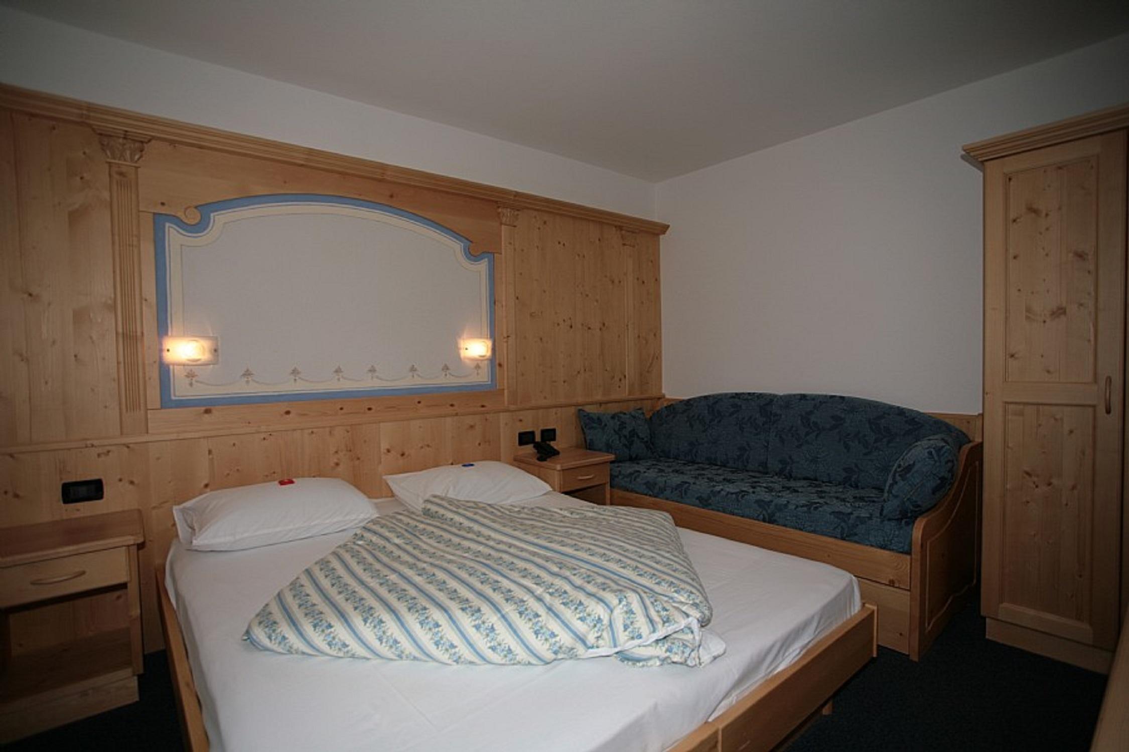 Garni Eden Hotel Canazei Exterior photo